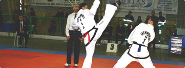 A.s.d. Alma-do Club. Organizza corsi di Taekwon-do Itf, Kickboxing e difesa personale. arti marziali, taekwon-do, taekwondo, kick boxing, kickboxing, fight, fighter, combat, light contact, semi contact, self defence, difesa personale, sicurezza personale, anti stupro, anti agressione, sport combattimento, sport  palestra, kickboxing veneto, kickboxing spinea, kickboxing venezia, kickboxing mestre, kick boxing mestre, kick boxing veneto, kick boxing spinea, kick boxing venezia, taekwon-do spinea, taekwon-do venezia, taekwon-do veneto, taekwon do venezia